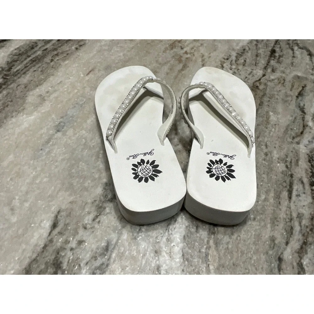 Yellow Box Flip Flops Womens 6 Pearl Leather Wedge Sandals White Farrow - Picture 4 of 5
